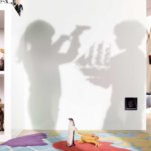 Simon 100 Суппорт металлический на 1 пост Simon 100 Суппорт металлический на 1 пост